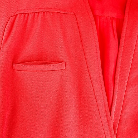 1970's Valentino Oversized Women's Red Blazer with Sewn in Shoulder Pads - Picture 8 of 13